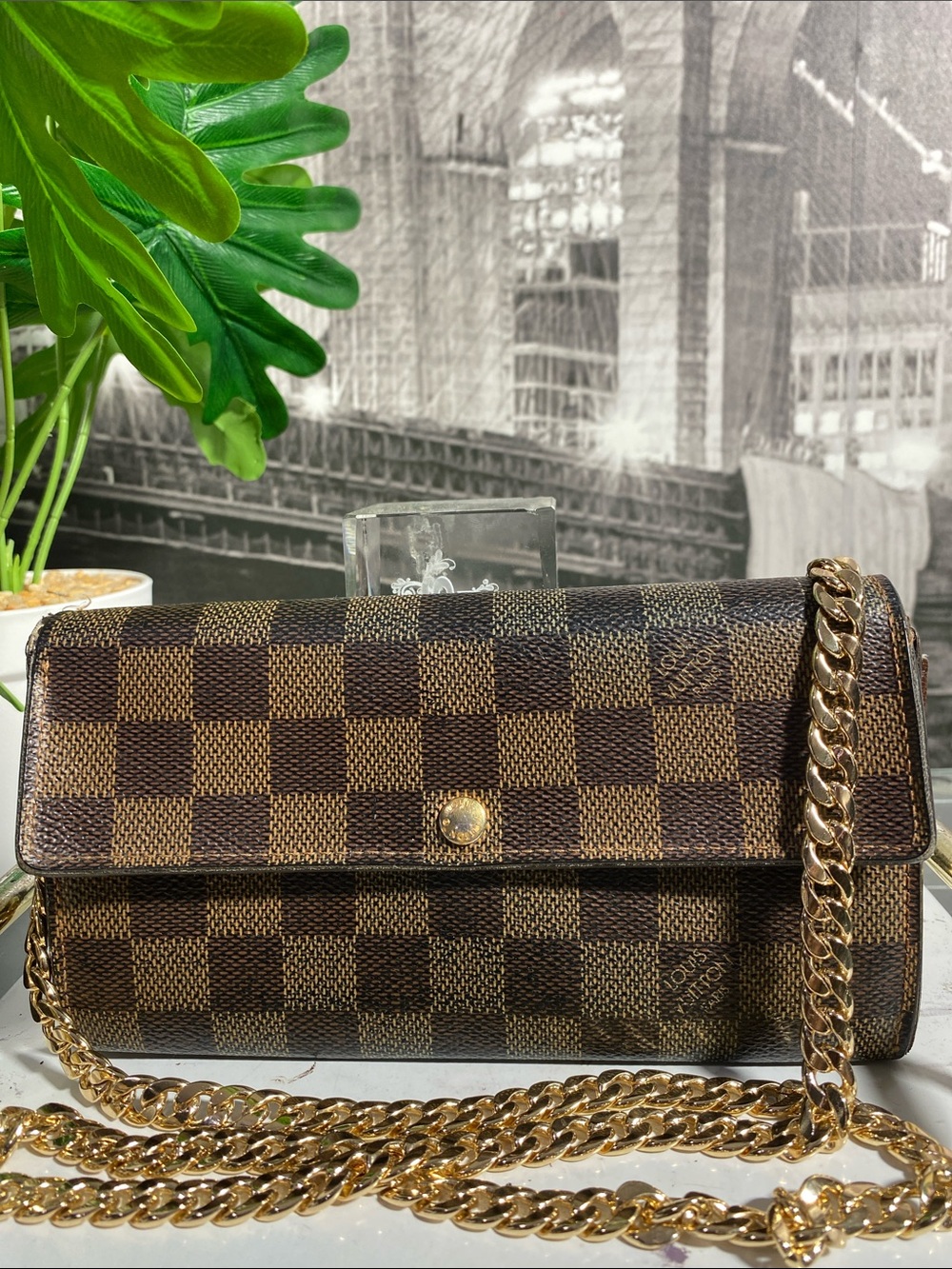 Authentic Louis Vuitton Damier Long Sarah Wallet - Picture 4 of 16